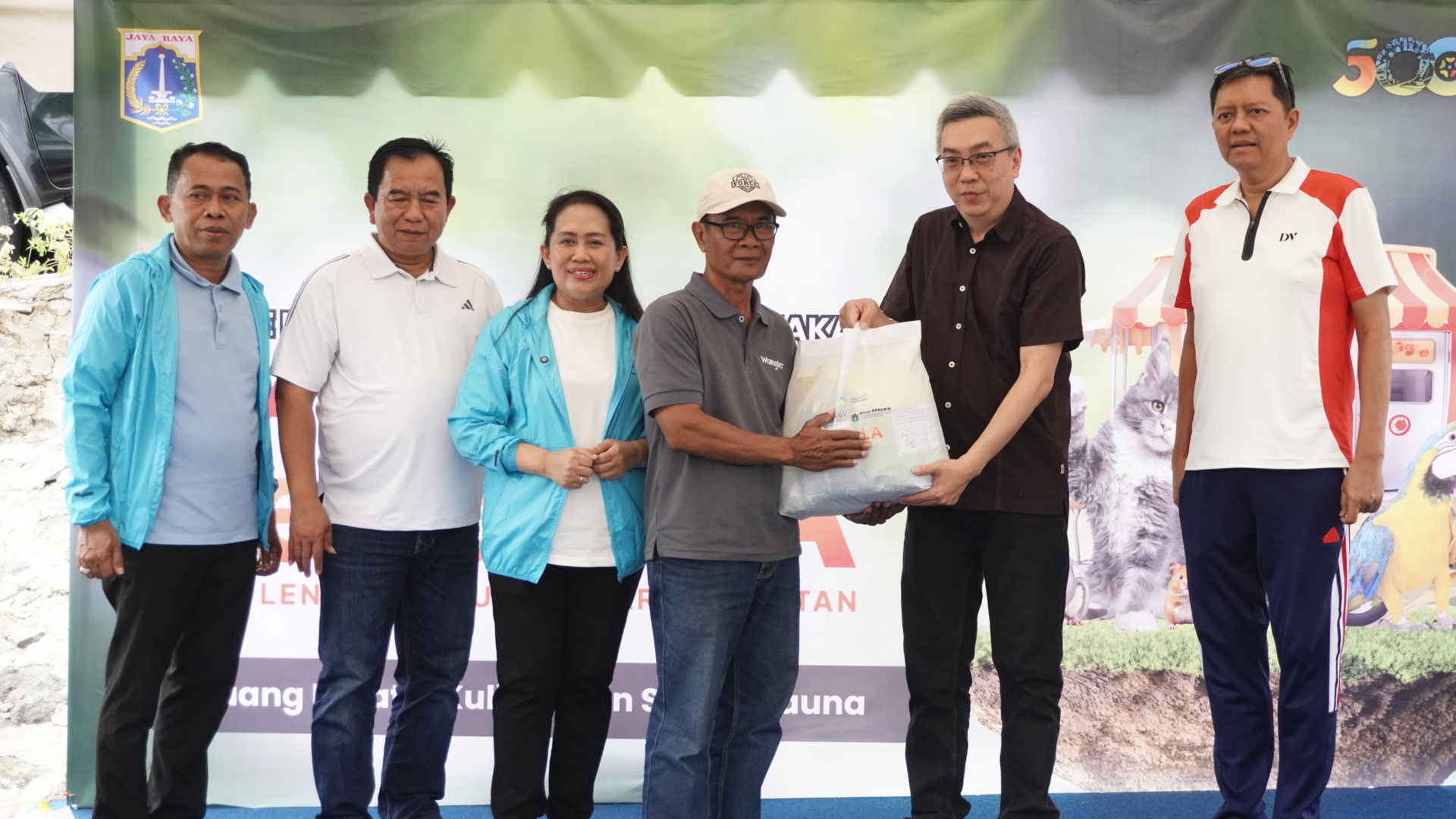 JALIN KOLABORASI DENGAN HIMPUNAN PERITEL DAN PENYEWA PUSAT PERBELANJAAN INDONESIA (HIPPINDO), DINAS PPKUKM TERUS DUKUNG AKTIVASI DAN KESEJAHTERAAN PEDAGANG TERAS LA