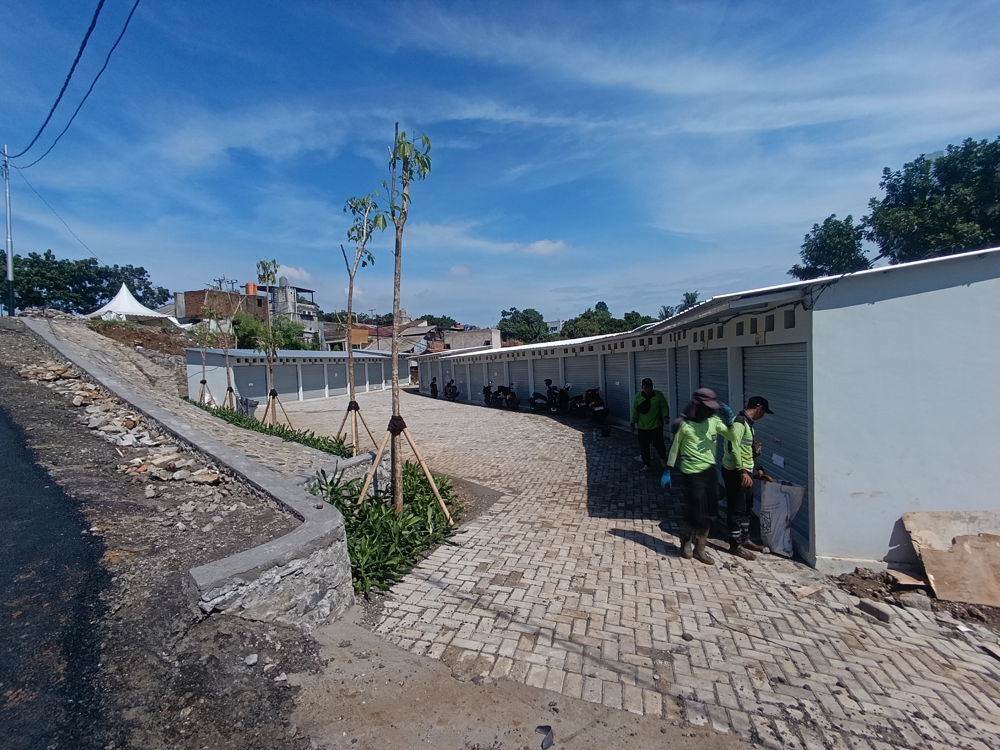 PROGRES SIGNIFIKAN LOKBIN LENTENG AGUNG: FASILITAS SIAP DIGUNAKAN, 125 KIOS HAMPIR RAMPUNG